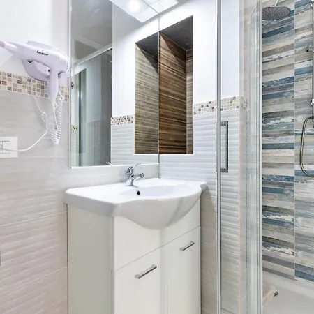 La Casa Di Nunù E Iole