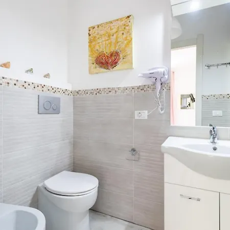 La Casa Di Nunu E Iole *